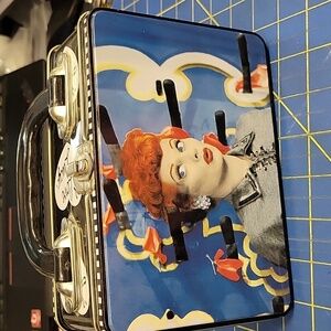 I Love Lucy Tin 7" x 5" x 3", Handled Box